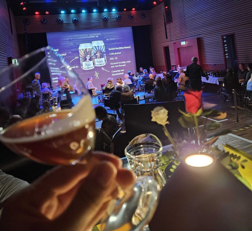 Bierproeverij in het theater een groot succes!